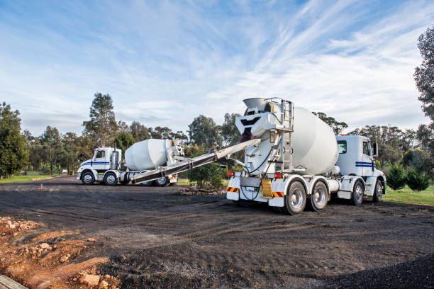 Best Concrete Driveway Installation in Woodlawn, OH
